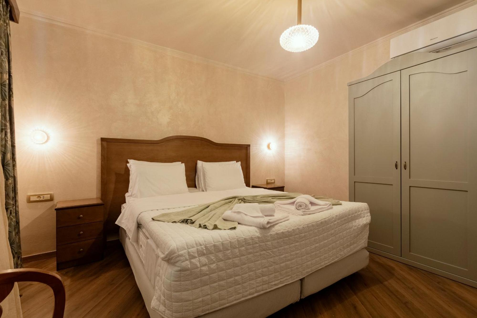 Appartement Skalinada House By Loc Hospitality à Corfu  Extérieur photo